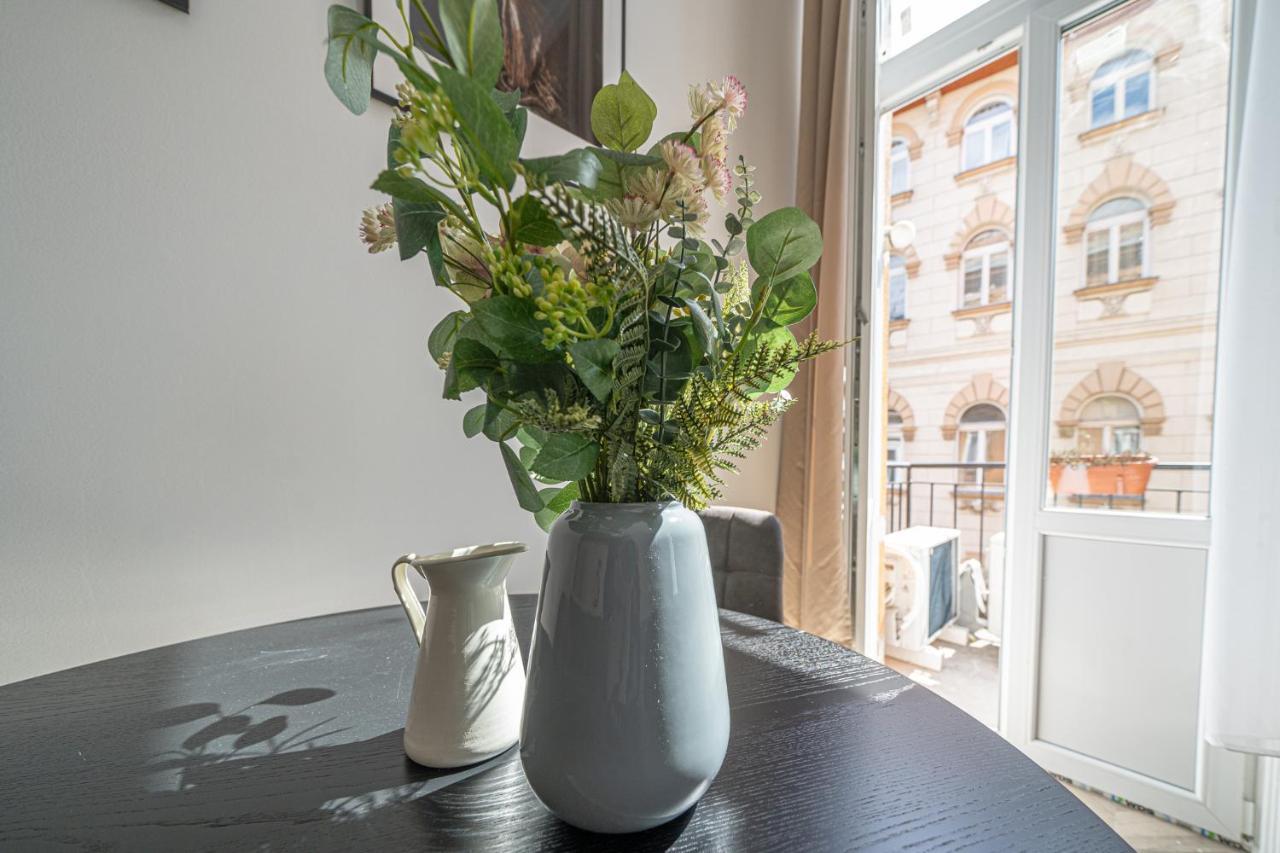 K33- Boutique Apartments, Best Location, By Bqa Boedapest Buitenkant foto